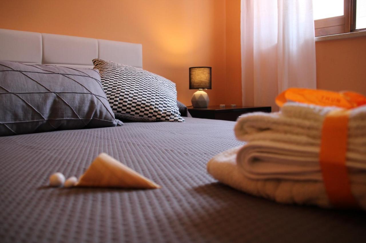 Poseidone Sea Apartment Taormina Mazzeo Eksteriør billede