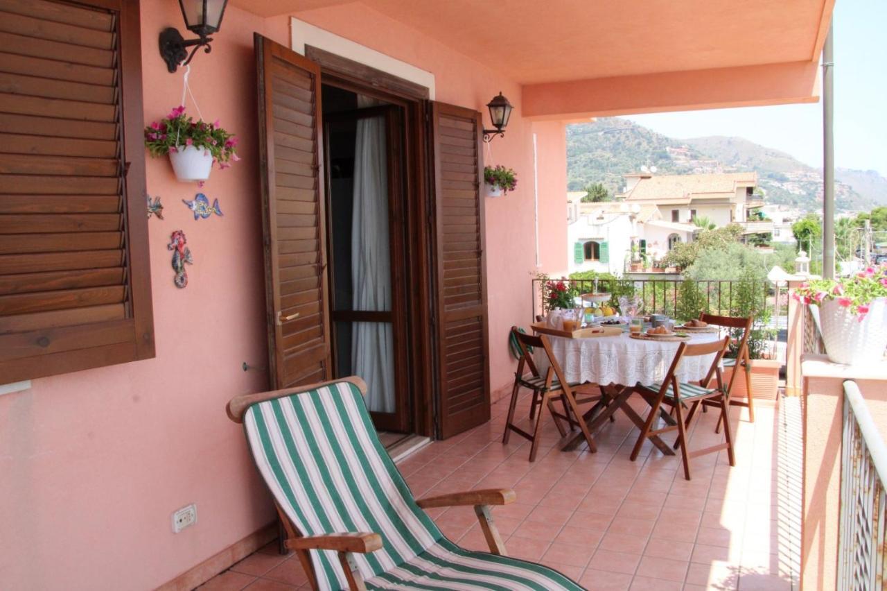 Poseidone Sea Apartment Taormina Mazzeo Eksteriør billede